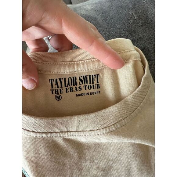 Taylor Swift Official Merch Eras Tour Cream Beige Medium T Shirt - Picture 4 of 10